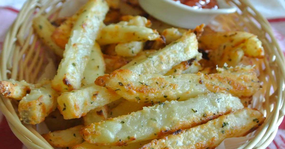 Yummy Garlic Parmesan Fries