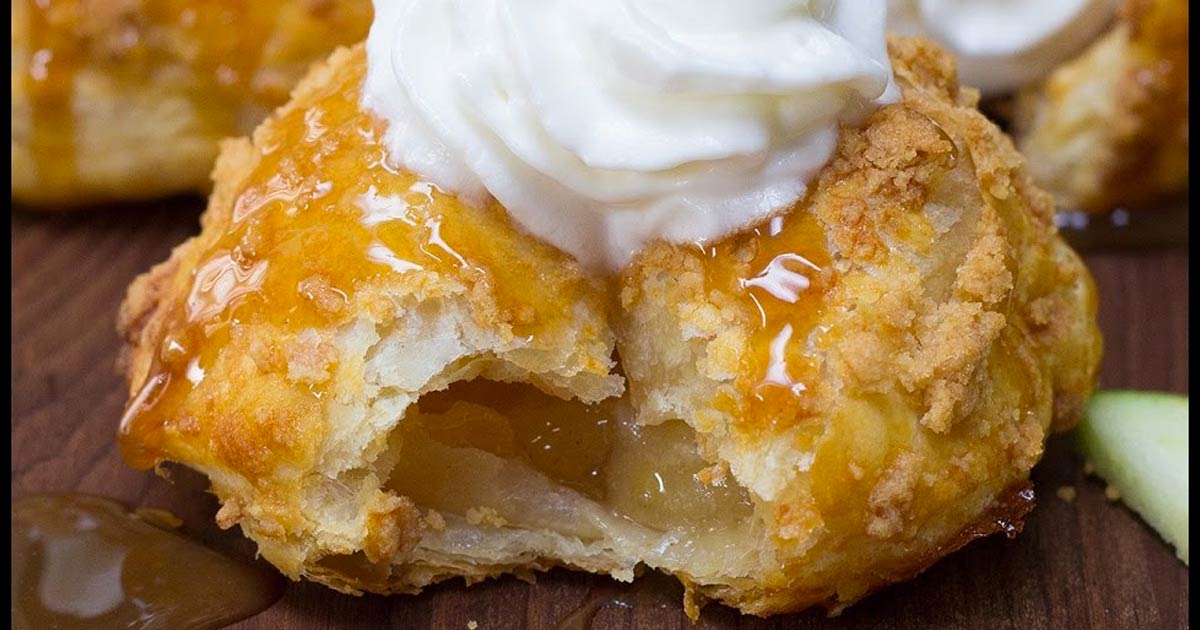 Easy Apple Pie Donuts