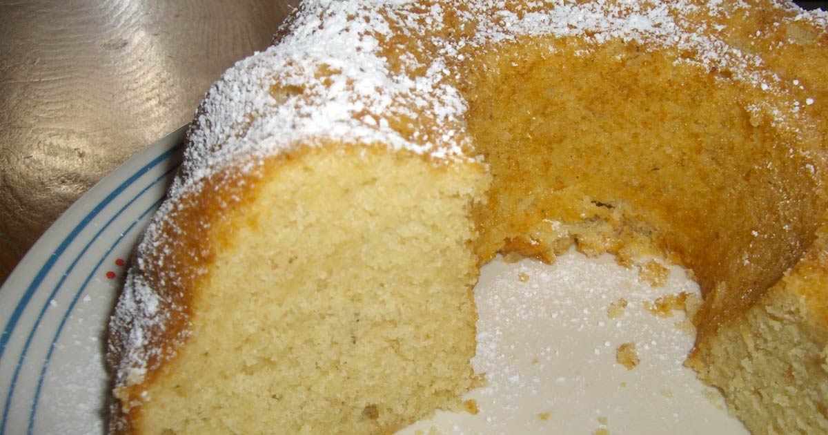 Eggnog Pound Cake