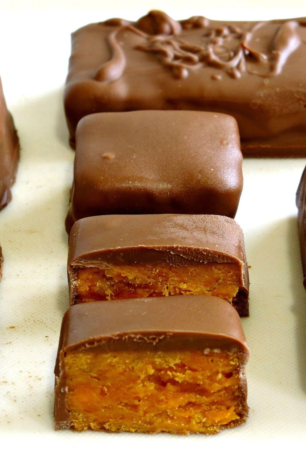 Easy Butterfinger Candy (Special Halloween)