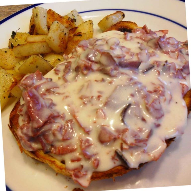 Creamed Chipped Beef On Toast 7325