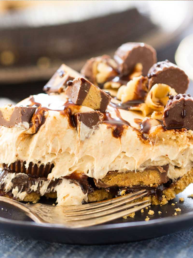 Reese’s Cup No Bake Peanut Butter Pie