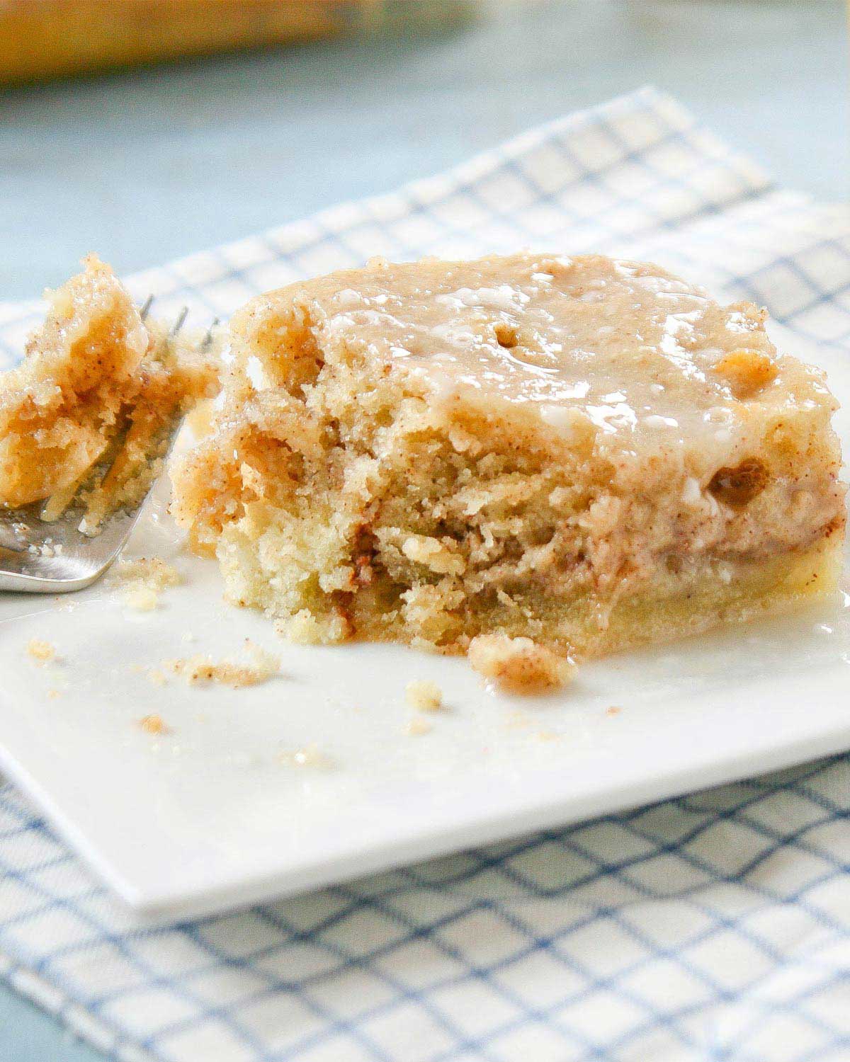 Cinnamon Roll Cake